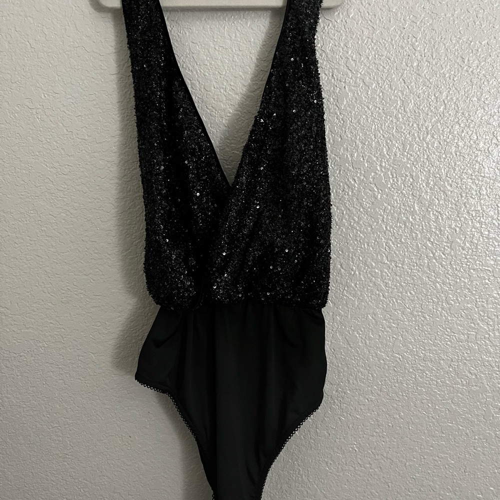 Boohoo Black Sequin V-Neck One-Piece Bodysuit